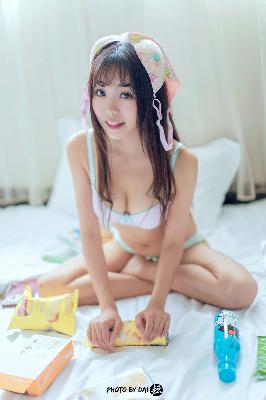 她在丈夫面前被耍了